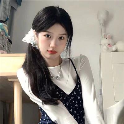 三块广告牌